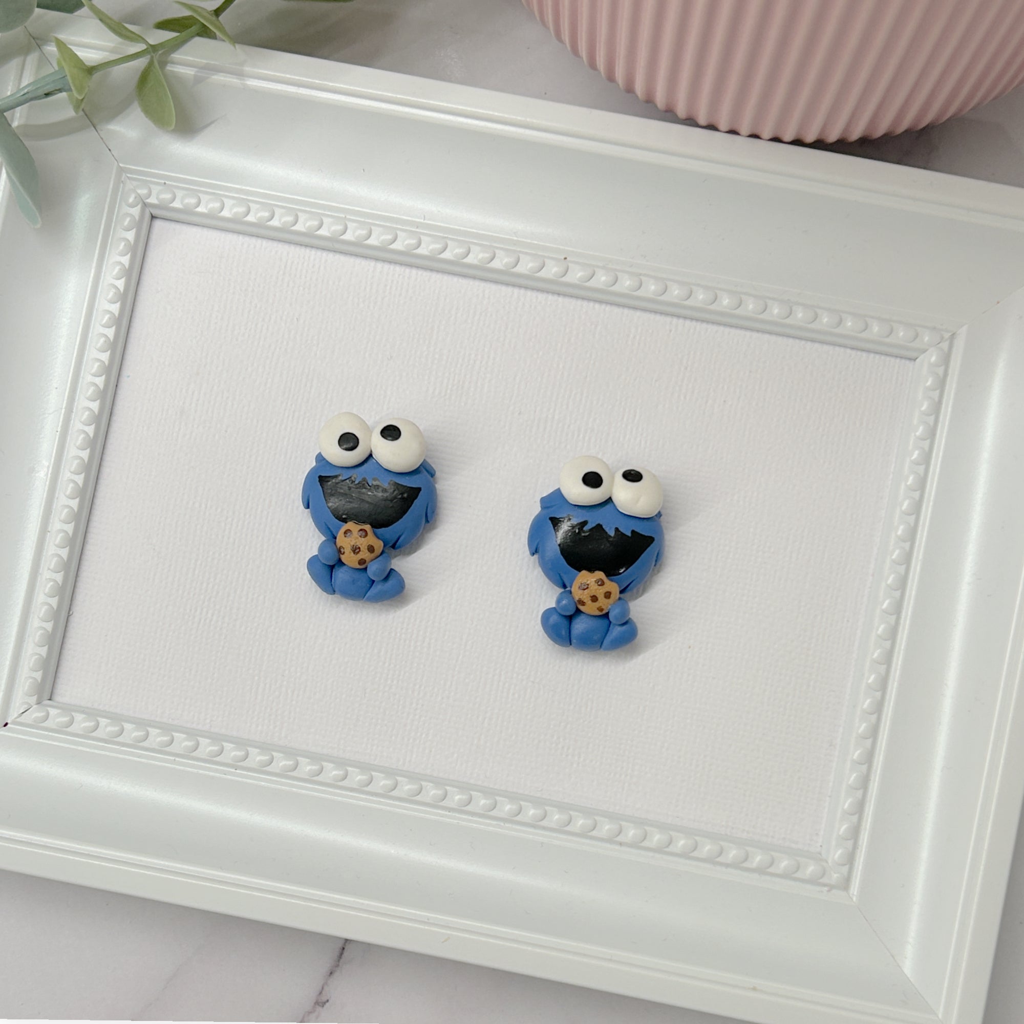 Street Friend Blue Monster Clay Embellishment
