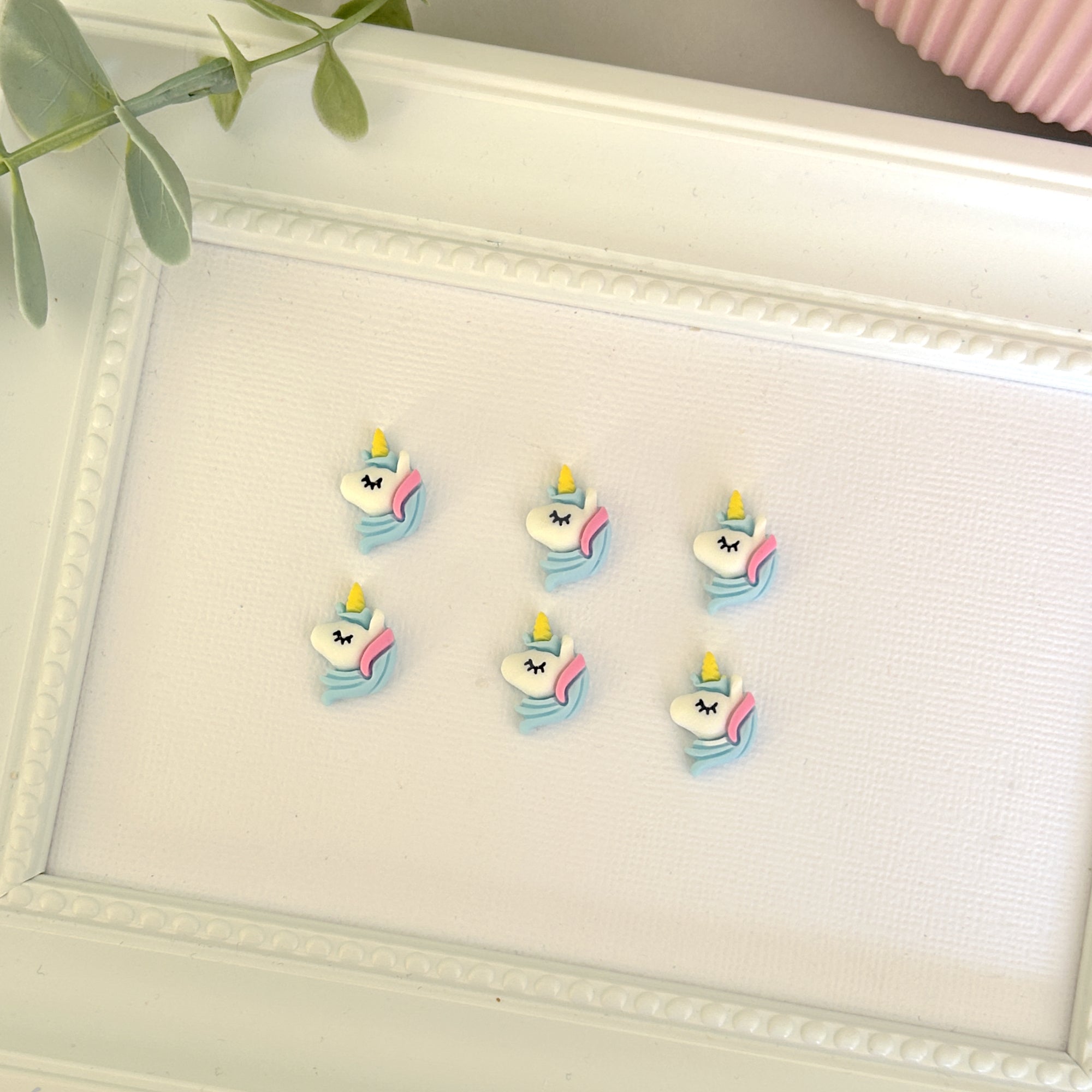 Unicorn Small Face (Pack of 6) Resin Embellishment